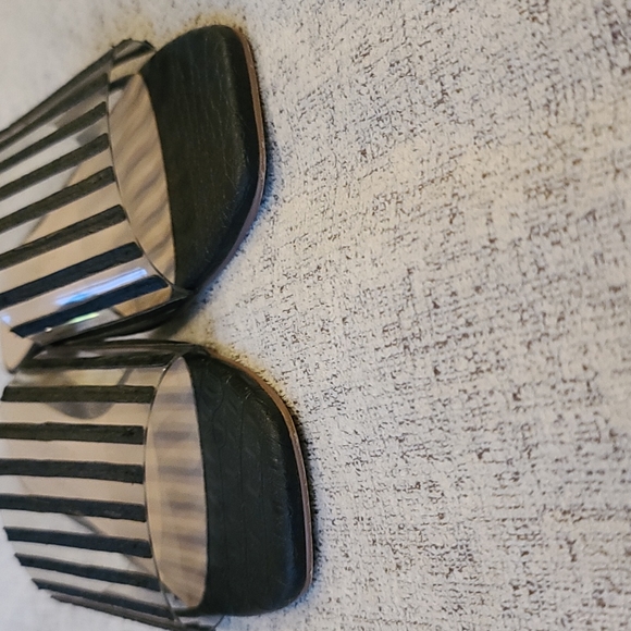 Coconuts by Matisse Up Late Slide Sandals - Picture 3 of 4